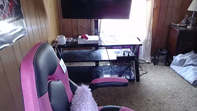 vanessraine online show from 02-04-26, 07:31