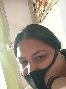 Snapshot of sanu_07 chatting on 04-23-26, 12:29 sanu 07 online show from 04-23-26, 12:29