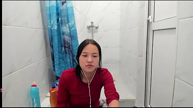 Snapshot of soska26 chatting on 09-19-25, 03:27 soska26 online show from 09-19-25, 03:27