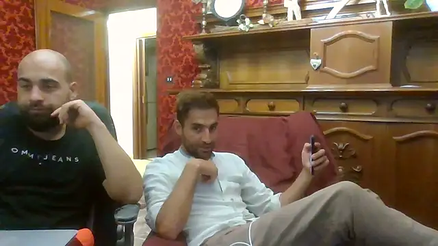 Snapshot of Torissimo92 chatting on 09-23-25, 08:05 Torissimo92 online show from 09-23-25, 08:05