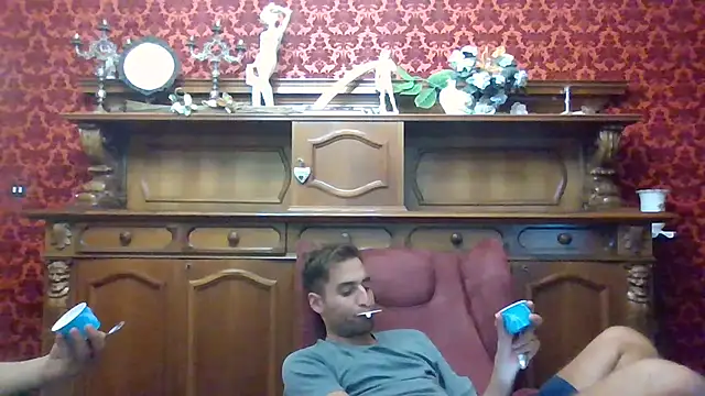 Snapshot of Torissimo92 chatting on 09-16-25, 08:21 Torissimo92 online show from 09-16-25, 08:21
