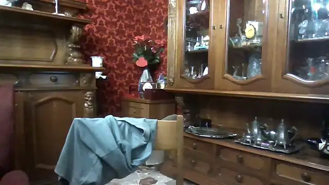 Snapshot of Torissimo92 chatting on 09-19-25, 08:02 Torissimo92 online show from 09-19-25, 08:02