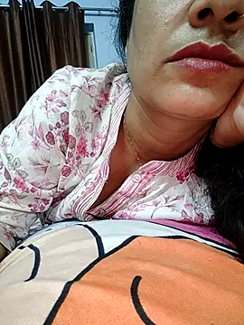 Snapshot of CUTE-PX chatting on 09-30-25, 02:56 CUTE-PX online show from 09-30-25, 02:56