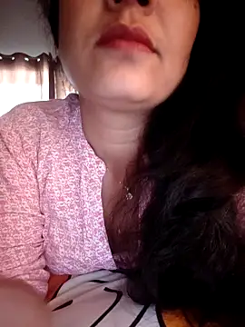 Snapshot of CUTE-PX chatting on 10-03-25, 02:37 CUTE-PX online show from 10-03-25, 02:37