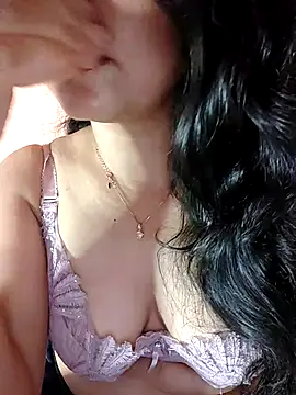 Snapshot of CUTE-PX chatting on 09-17-25, 06:37 CUTE-PX online show from 09-17-25, 06:37