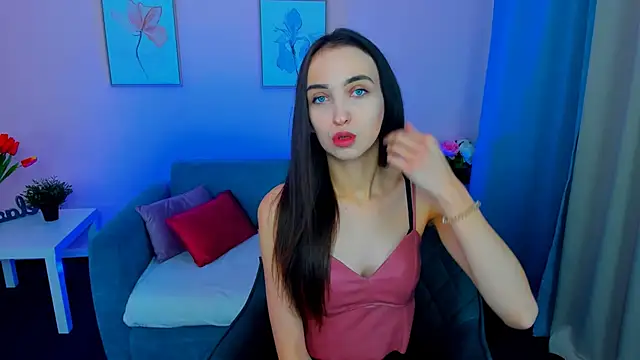 Snapshot of EllaSteele chatting on 09-26-25, 11:06 EllaSteele online show from 09-26-25, 11:06