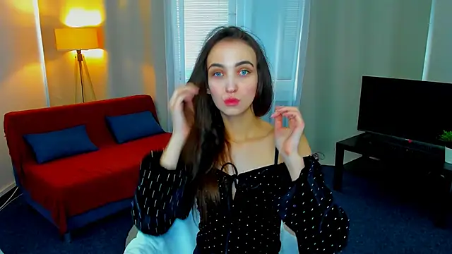 Snapshot of EllaSteele chatting on 10-03-25, 01:45 EllaSteele online show from 10-03-25, 01:45