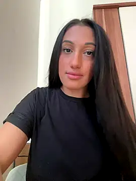 Snapshot of szabina07 chatting on 11-09-25, 11:36 szabina07 online show from 11-09-25, 11:36