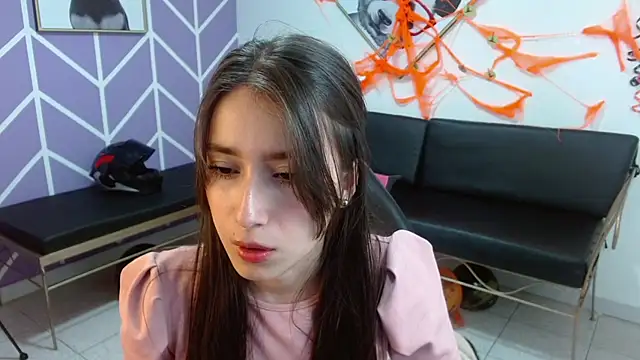 Adhara Kitten online show from 11-07-25, 01:15