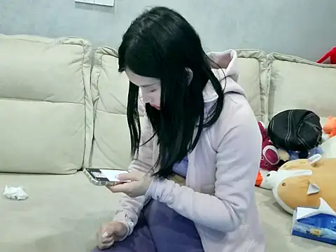 xiaoLI-2025 online show from 11-05-25, 03:15