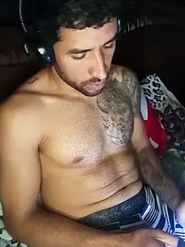 Snapshot of Alexsexygamer chatting on 02-13-26, 02:00 Alexsexygamer online show from 02-13-26, 02:00