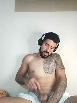 Alexsexygamer online show from 10-31-25, 01:35