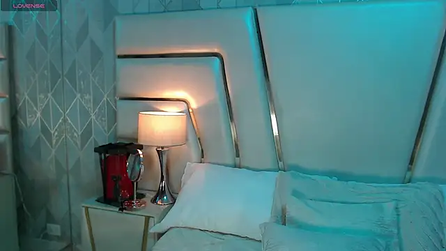 Sofia Stanley online show from 11-10-25, 11:59