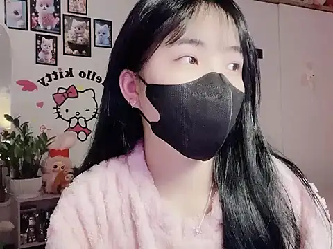 keelinnn19 online show from 11-18-25, 08:45