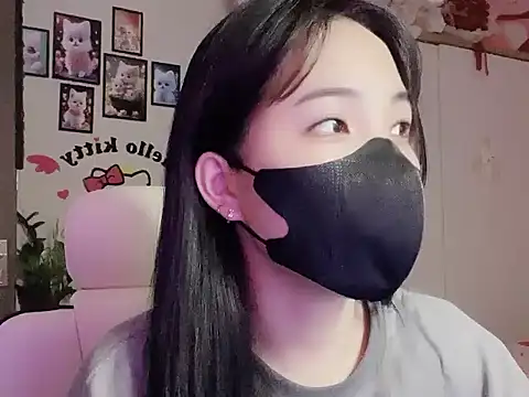 keelinnn19 online show from 10-17-25, 07:04
