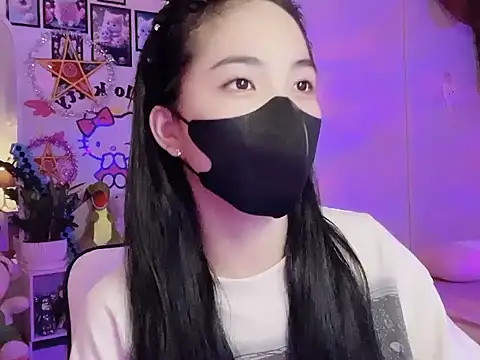 keelinnn19 online show from 10-05-25, 08:21