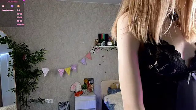 AnnyiBlue online show from 04-07-26, 12:51