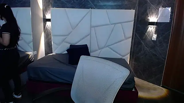 sophiaa 7 online show from 02-23-26, 12:28