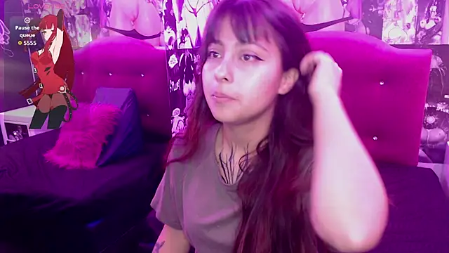 Snapshot of sophiaa_7 chatting on 09-21-25, 12:32 sophiaa 7 online show from 09-21-25, 12:32