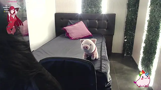 sophiaa 7 online show from 02-25-26, 01:11