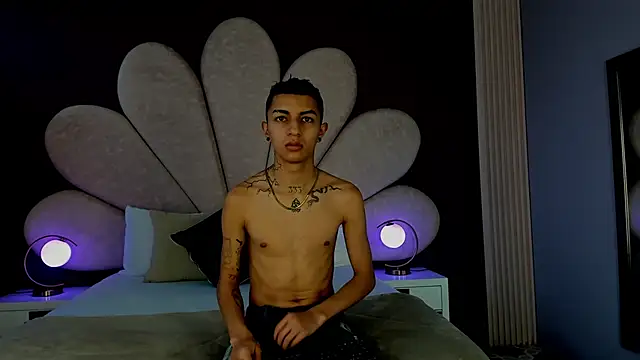 NickandAbby  online show from 11-10-25, 02:11