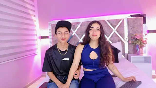 NickandAbby  online show from 06-09-26, 08:21