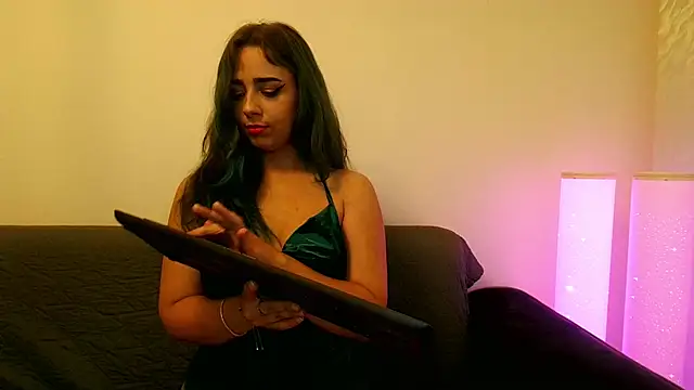 Snapshot of AlanaMilani_ chatting on 05-29-26, 01:22 AlanaMilani online show from 05-29-26, 01:22