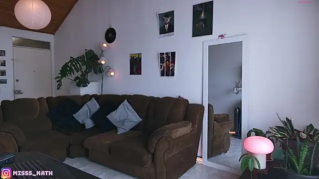 Nathaliakyte online show from 11-25-25, 08:31