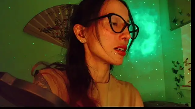 KiotoShine online show from 11-26-25, 06:08