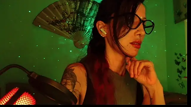 KiotoShine online show from 11-30-25, 05:14