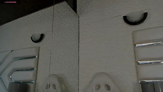 TatiLee online show from 02-24-26, 06:09