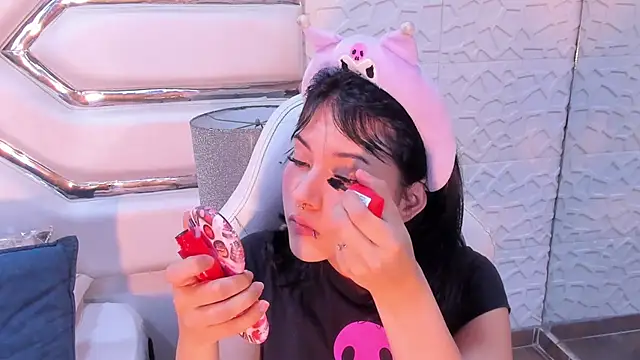 TatiLee online show from 11-07-25, 11:19