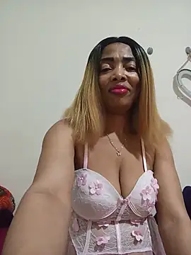 Snapshot of SEXYMOANSXX chatting on 06-14-26, 06:09 SEXYMOANSXX online show from 06-14-26, 06:09