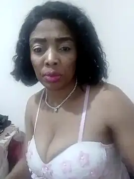 Snapshot of SEXYMOANSXX chatting on 10-06-25, 05:08 SEXYMOANSXX online show from 10-06-25, 05:08