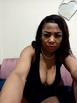 Snapshot of SEXYMOANSXX chatting on 10-21-25, 05:29 SEXYMOANSXX online show from 10-21-25, 05:29