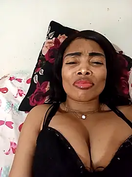 SEXYMOANSXX online show from 04-12-26, 01:25