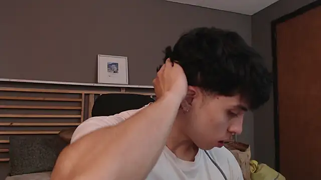 PaulEvens online show from 02-24-26, 01:12