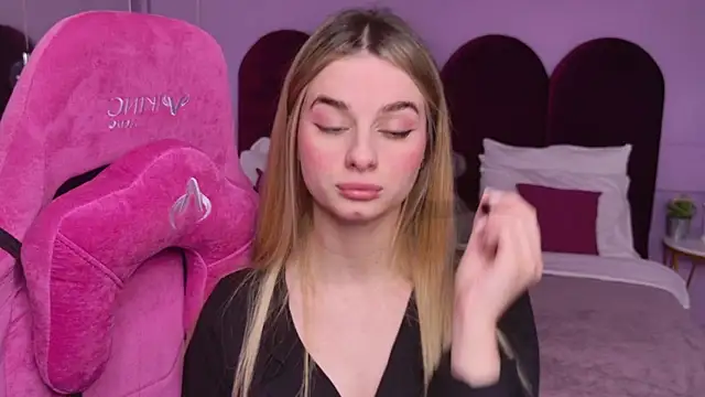 SweetyLicky online show from 11-30-25, 04:08