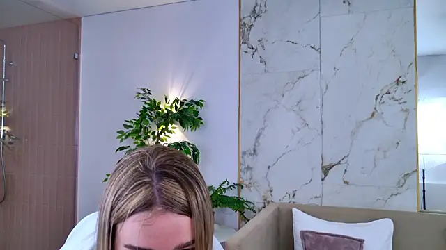 Snapshot of SweetyLicky chatting on 02-21-26, 04:09 SweetyLicky online show from 02-21-26, 04:09