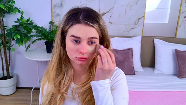 Snapshot of SweetyLicky chatting on 02-06-26, 04:03 SweetyLicky online show from 02-06-26, 04:03