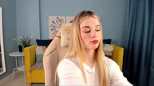 SweetyLicky online show from 11-03-25, 04:10