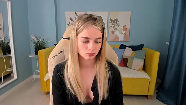 SweetyLicky online show from 09-30-25, 04:24