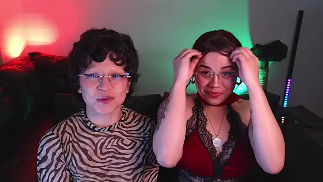 marsearth22  online show from 10-31-25, 03:03