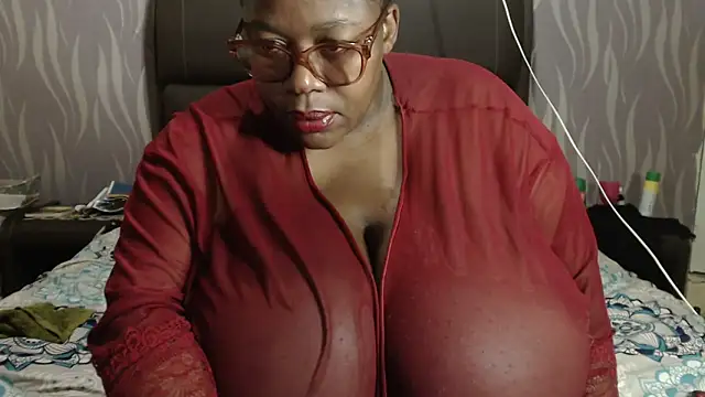 BoobsQueen46K online show from 11-27-25, 07:47