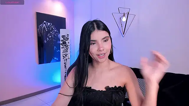 MiaLaurence online show from 10-07-25, 07:04