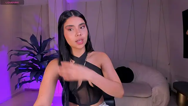 MiaLaurence online show from 11-03-25, 11:58