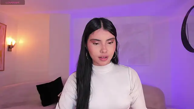 MiaLaurence online show from 11-08-25, 07:28