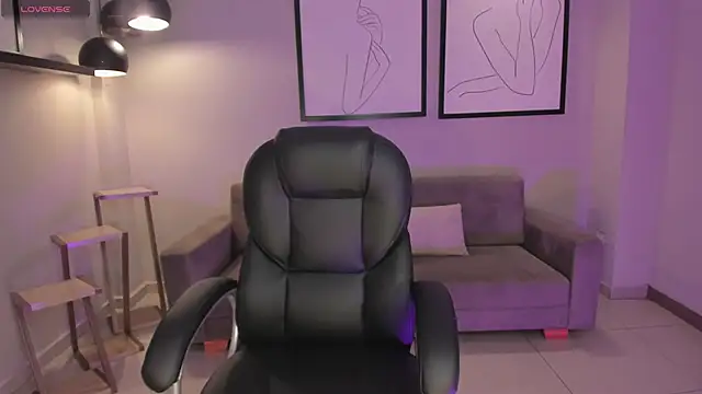 MiaLaurence online show from 12-03-25, 07:35