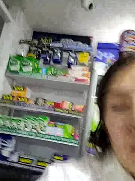 Sophie del Castillo online show from 11-23-25, 12:20