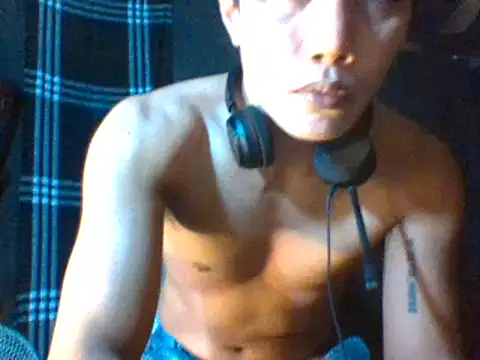 hell1212 25 online show from 02-22-26, 05:03